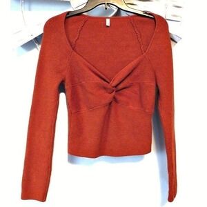 REORIA Rust Orange Twist‎ Front Ribbed Knit Sweater Large Long Sleeve Fitted Top